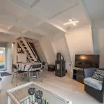 Apartment Cosy Coastal With Private Garden Koksijde