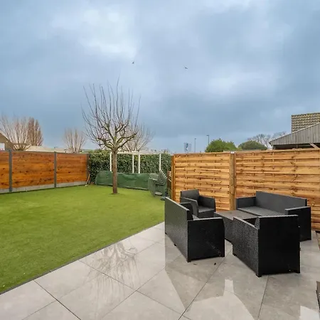 Apartment Cosy Coastal With Private Garden *